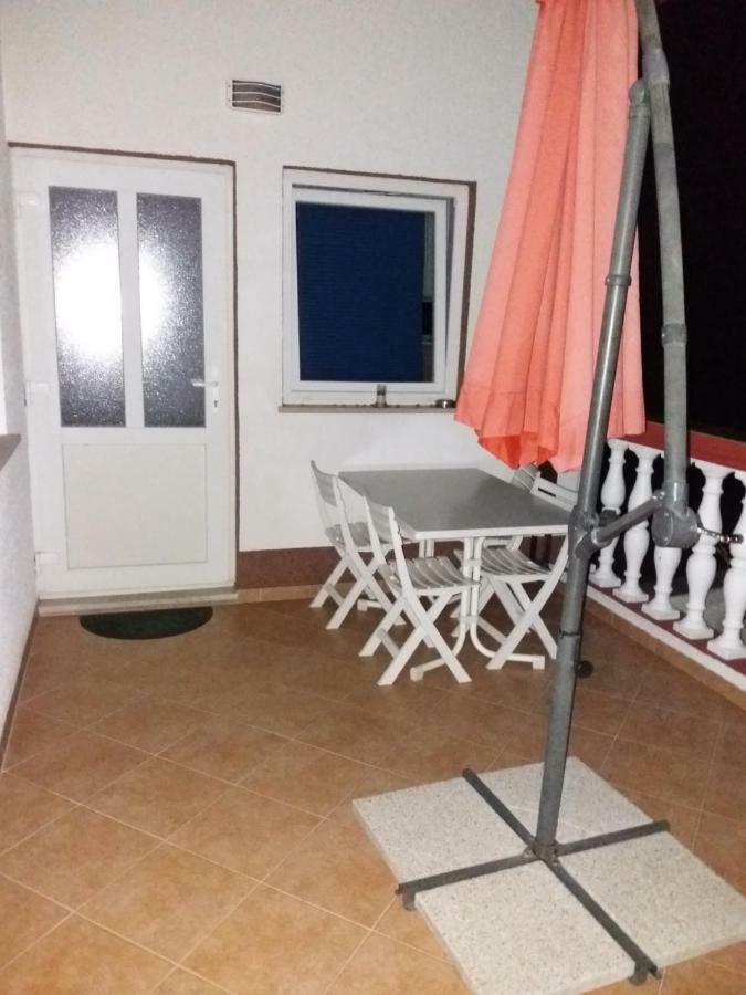 Apartmani Nina Crikvenica Exterior foto